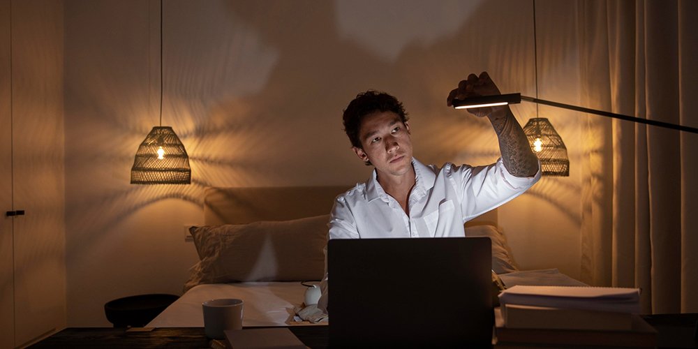 Arbeitsplatz im Haus, wichtige Büroausstattung
