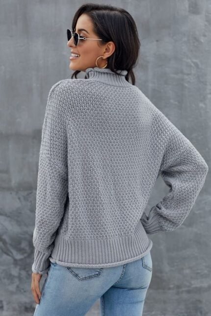 Stylischer Langarm Rollkragenpullover in Grau mit Batwing Ärmeln