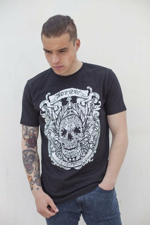 Norvine Caesar Skull Tee, schwarz mit Totenkopf