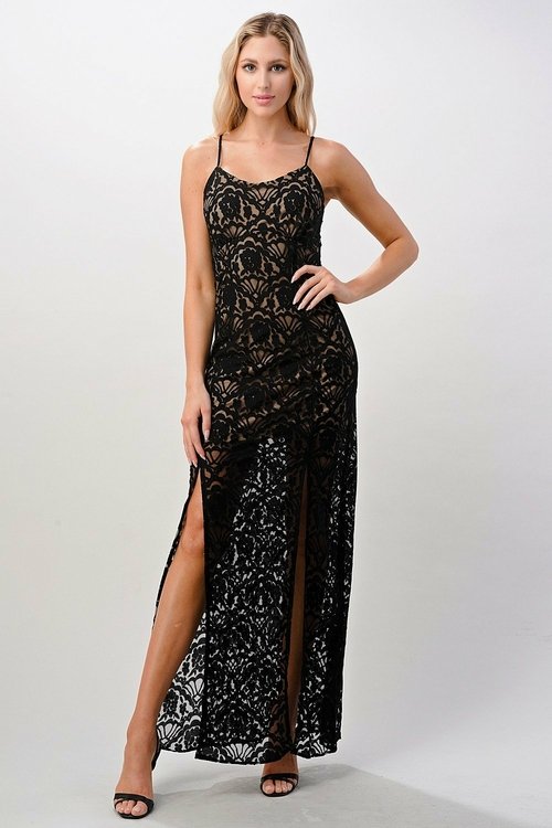 Schwarzes Maxikleid, Frontschlitz und stilvolle Spitze