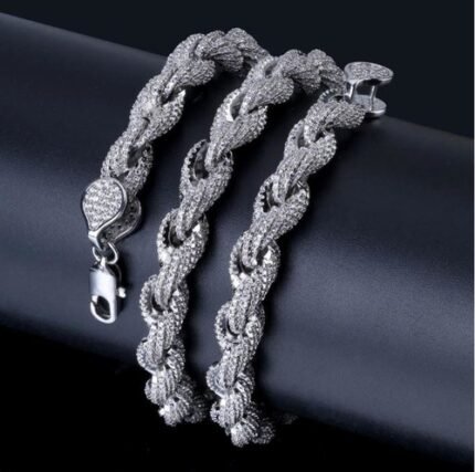 BOSS KETTE UND CHARME, stilvolles Modeaccessoire