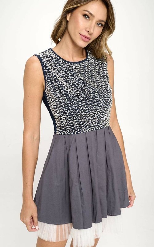 Modisches Mini-Kleid in Zwei-Farben-Design mit Perlen, DENIM und NAVY