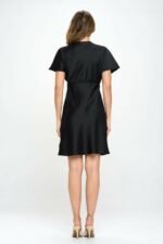 Modisches Schwarzes Cocktailkleid mit Neckholder für Damen