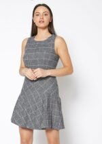 Damen Fit & Flare Tank Kleid in Grauem Karomuster