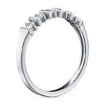 Ring mit Silber und Diamant